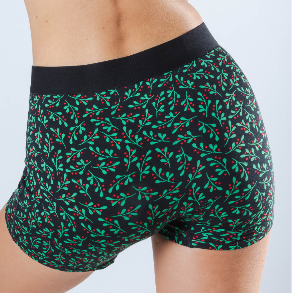 The Kiss Me There | Mistletoe Women’s Boxers - Shinesty