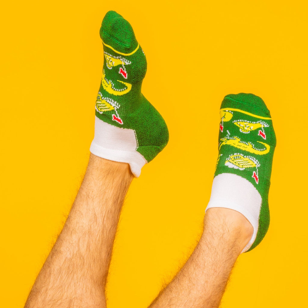 The 19th Hole | Golf Tournament Holes Heel Hammock™ Ankle Socks - Shinesty