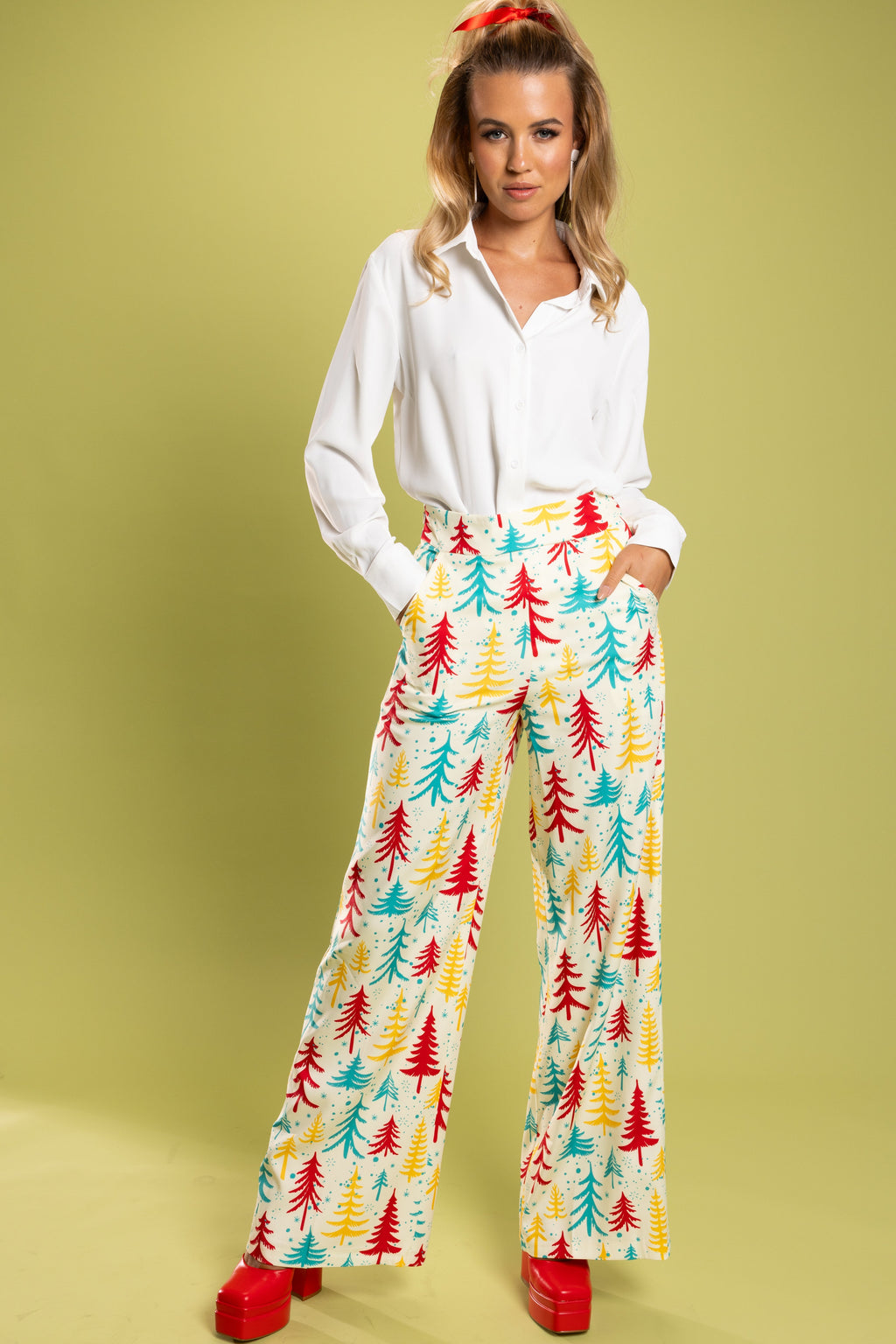 The Pine Tree Playgirl | Retro Christmas Trees Women's Suit Pants - Shinesty
