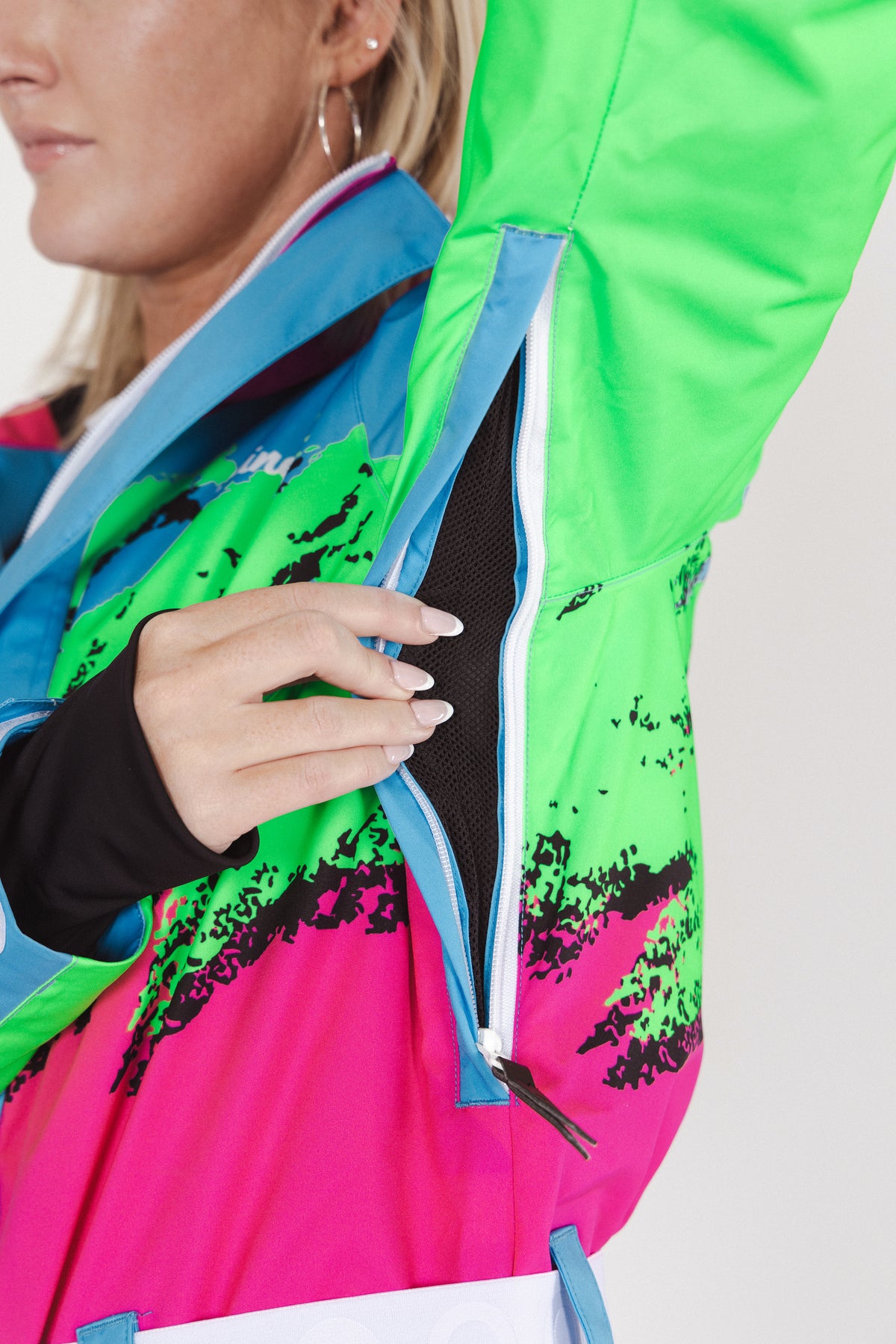 The Park Rat | Neon Spray Design Retro Women's One Piece Ski Suit - Shinesty