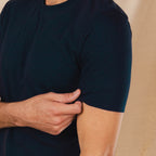 The Blues Singer | Deep Navy Everyman™ T Shirt - Shinesty