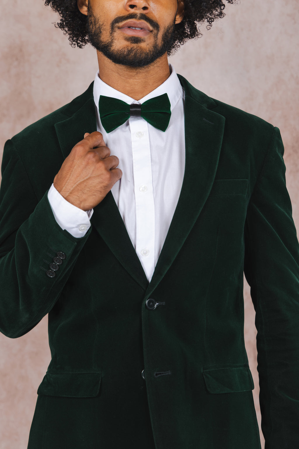 The Elegant Evergreen | Green Velvet Velvet Bowtie - Shinesty