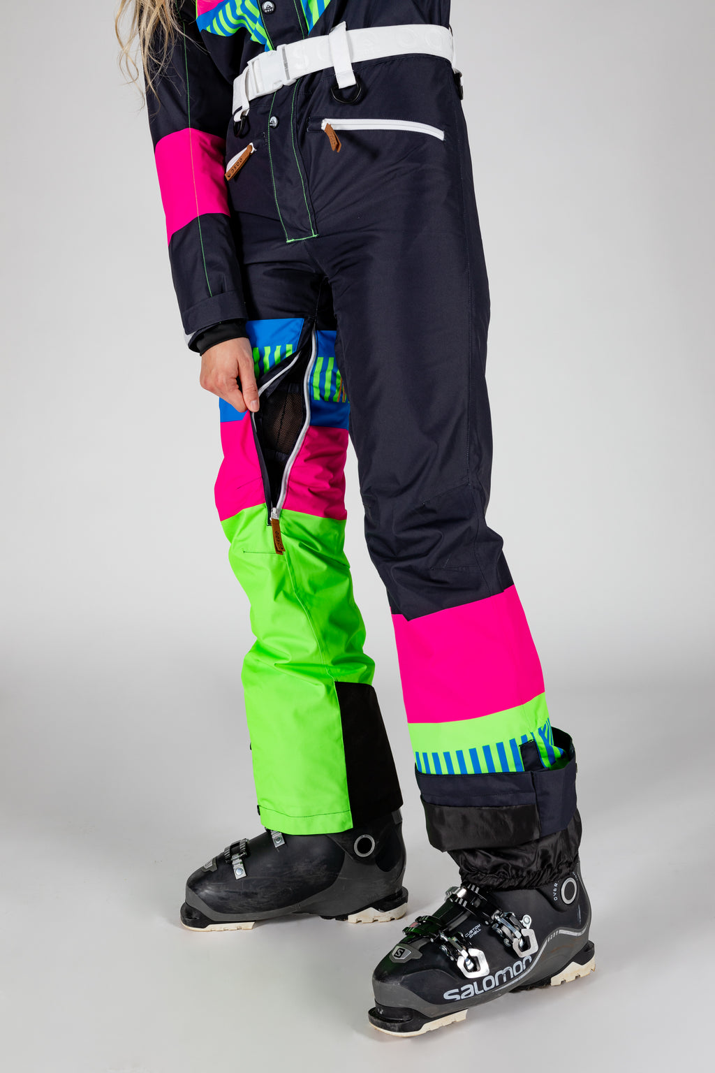 The Steep And Deep | Retro Black Women's One Piece Ski Suit - Shinesty