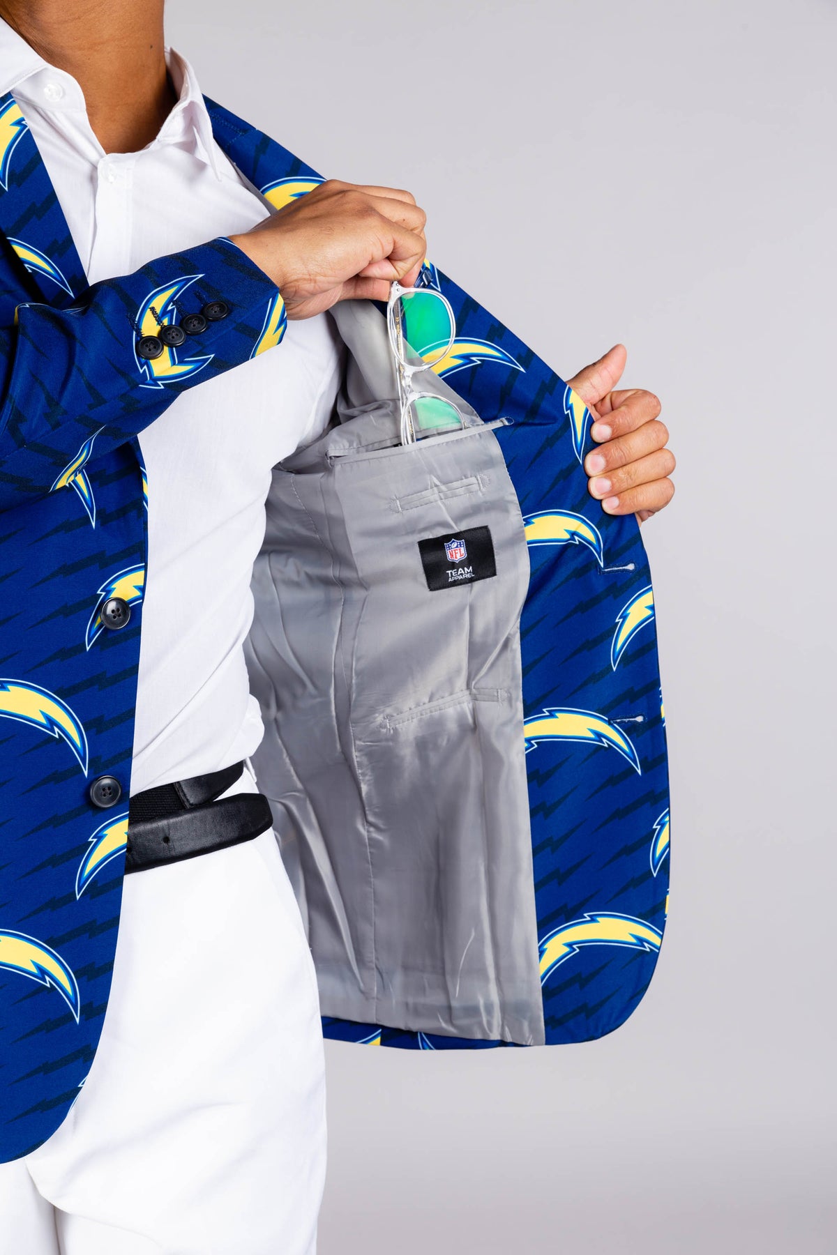 The L.A. Chargers | NFL California Gameday Blazer V2 - Shinesty