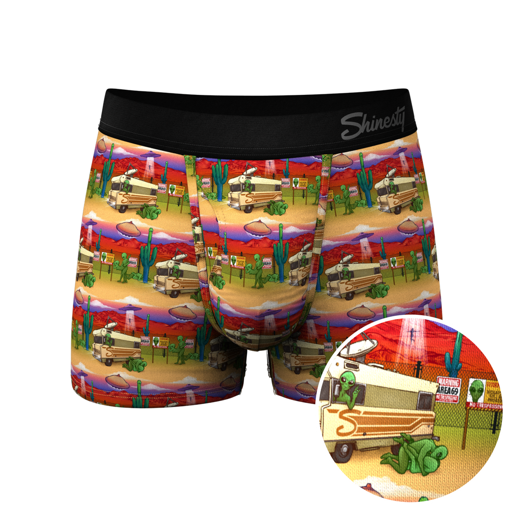 The Close Encounter | Alien Ball Hammock® Pouch Trunks Underwear - Shinesty
